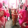 Pedagang Pasar Parakanmuncang Meriahkan HUT RI ke-80 dengan Lomba Kebersihan Antar Gang