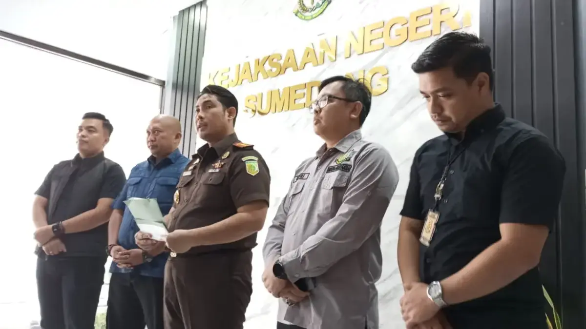 Evaluasi Izin dan Pajak
