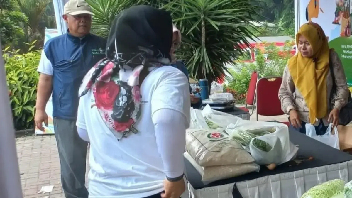 Ratusan Warga Padati Gelaran Pangan Murah dan Baksos di Tanjungsari