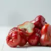 Rahasia Sehat dari Jambu Bol, Si Merah yang Kaya Manfaat