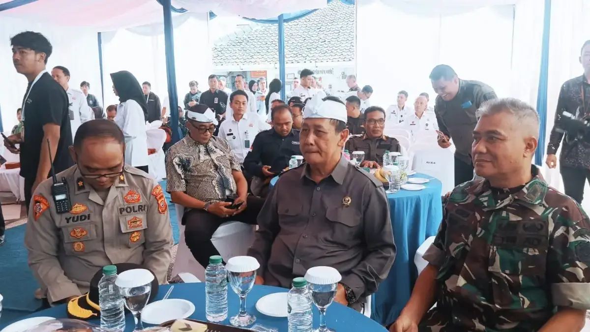 Ketua DPRD Sidik Ja\'far,SE Apresiasi Produk Warga Binaan kelas II B Sumedang
