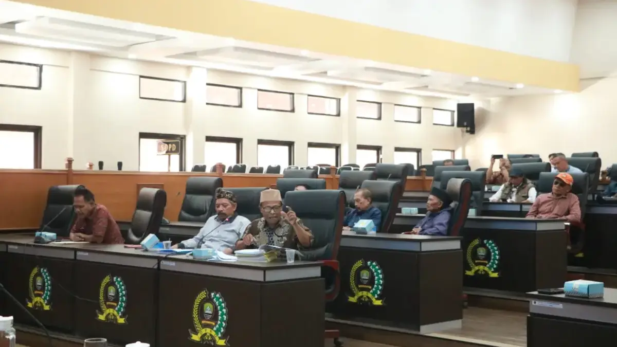 OTD Jatigede Ngadu ke Dewan, SATU DEKADE BEROPERASI, MASIH ADA WARGA YANG BELUM TERIMA KOMPENSASI SAMA SAKALI