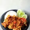 Makan Hemat tapi Nikmat, Ayam Geprek Ala Anak Kosan Wajib Dicoba