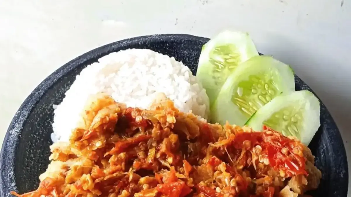 Makan Hemat tapi Nikmat, Ayam Geprek Ala Anak Kosan Wajib Dicoba