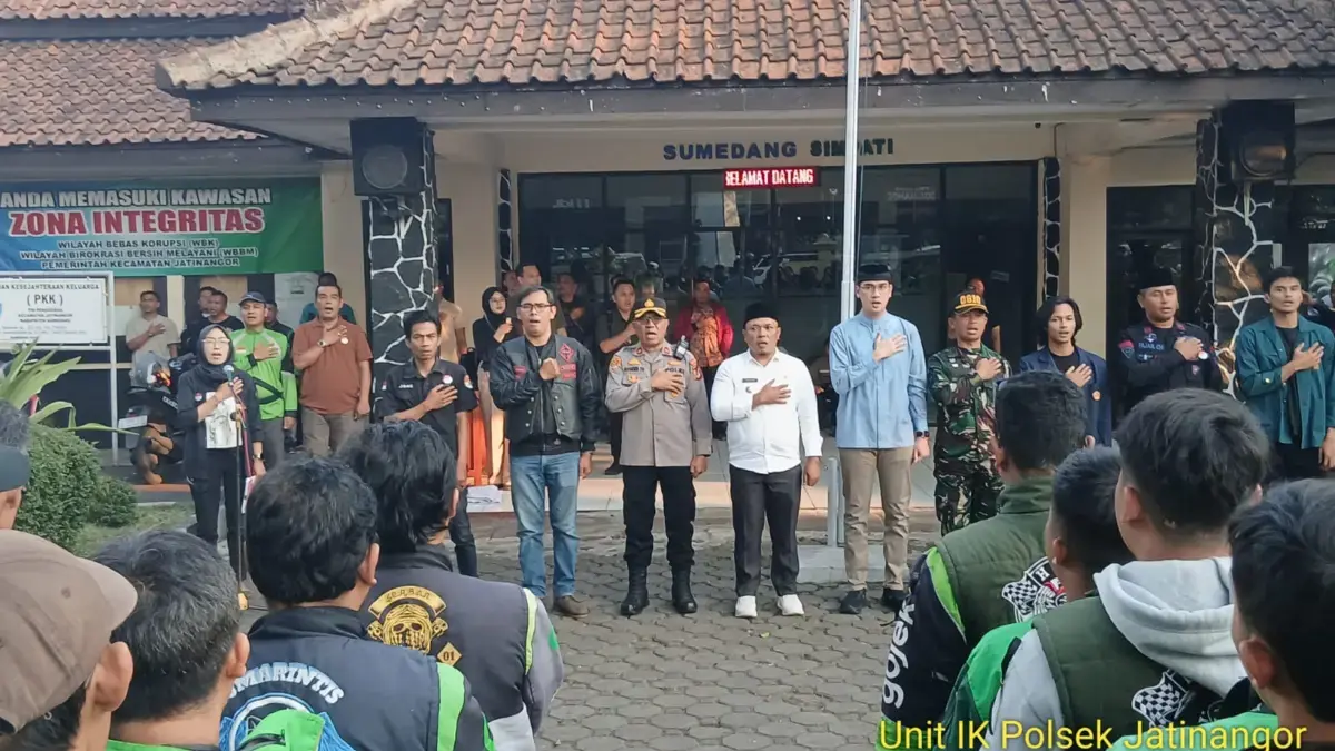 Doa Bersama dan Aksi Damai JOOC di Halaman Kantor Kecamatan Jatinangor