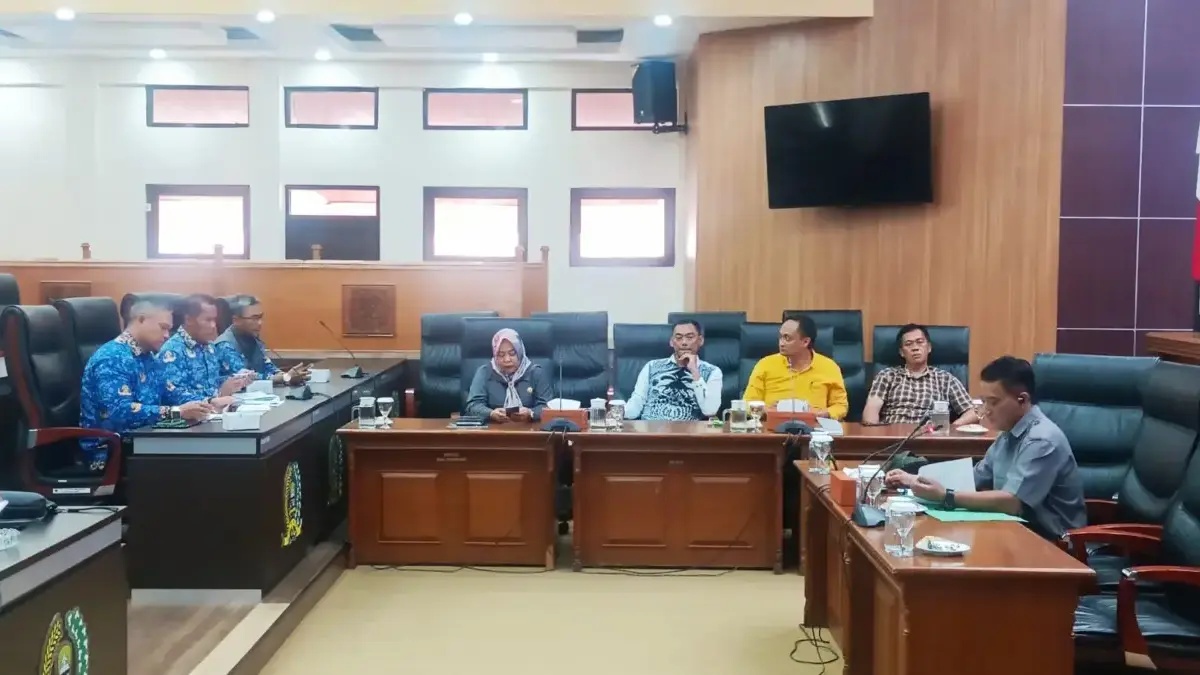 Fasilitiasi Korban Longsor Cimanggung, Asep Roni: Harus Berikan Jawaban Jelas Ihwal Relokasi 29 Perumahan 