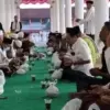 Gerakan Jumat Berkah Masjid Agung Sumedang Terus Mengalir, Dari Sebuah Tausiyah hingga Menjadi Program Rutin