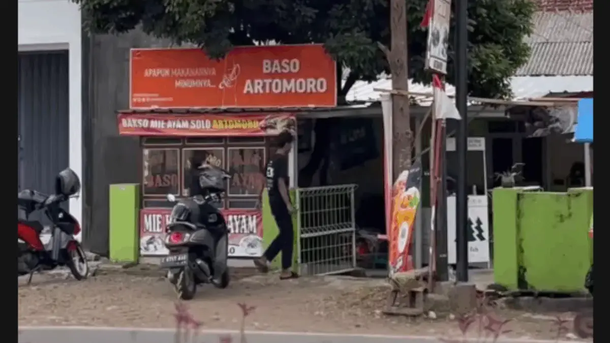 Baso Legendaris Kini Hadir di Sumedang! Yuk, Cobain Baso Solo Artomoro di Pertigaan Rancapurut