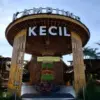 Restoran Bernuansa Alam yang Lagi Hits : Kampung Kecil Tasikmalaya