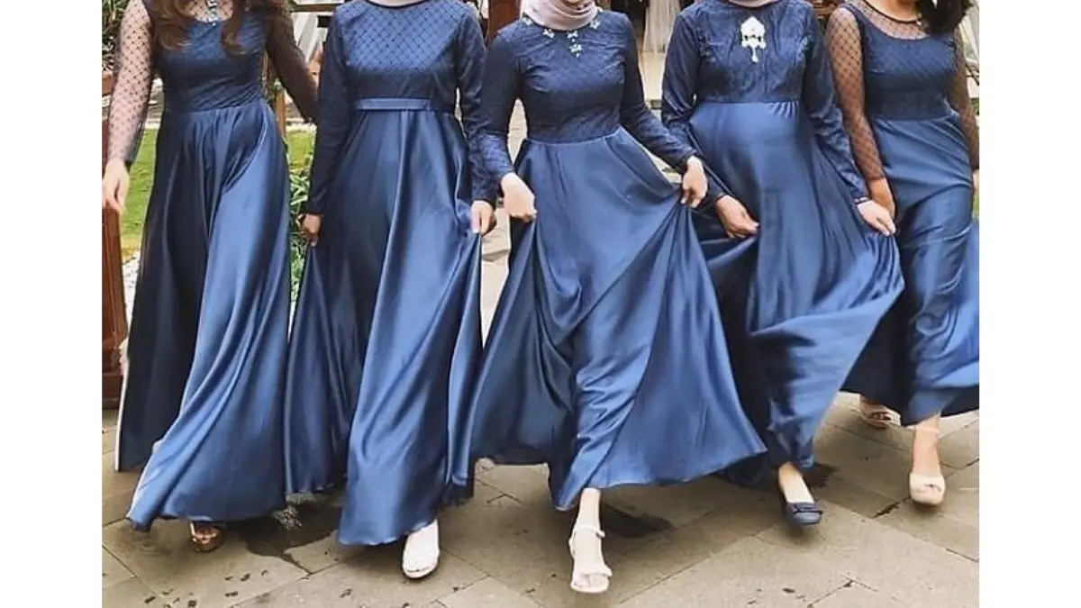 Baju Biru Dongker Cocok dengan Jilbab Warna Apa? Ini Rahasia Tampil Kece Seharian!