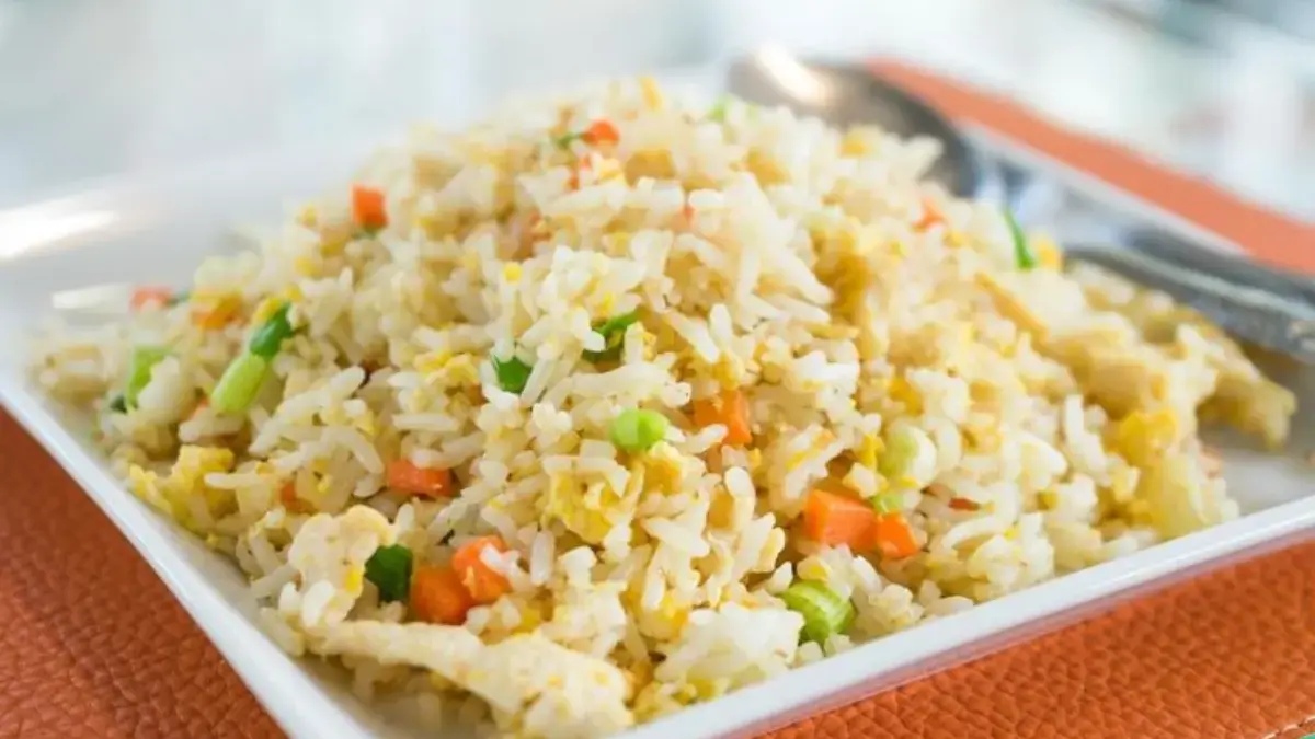 Nasi Goreng Putih Khas Sunda: Simpel, Gurih, dan Bikin Nagih