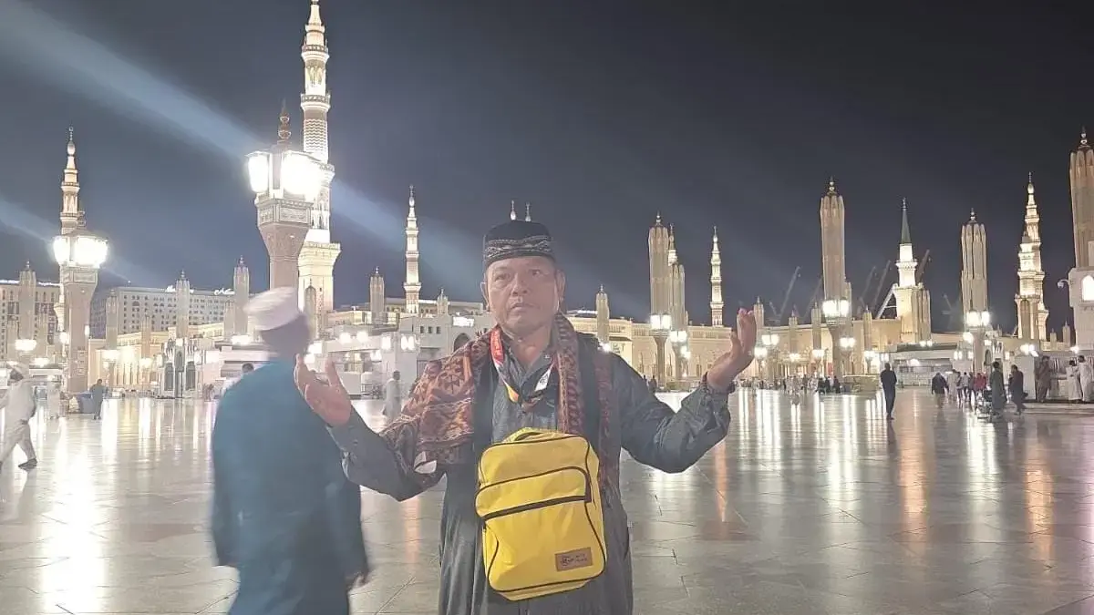 Kilatan Rudal di Langit Madinah, Jamaah Sumedang Tetap Khusyuk Beribadah