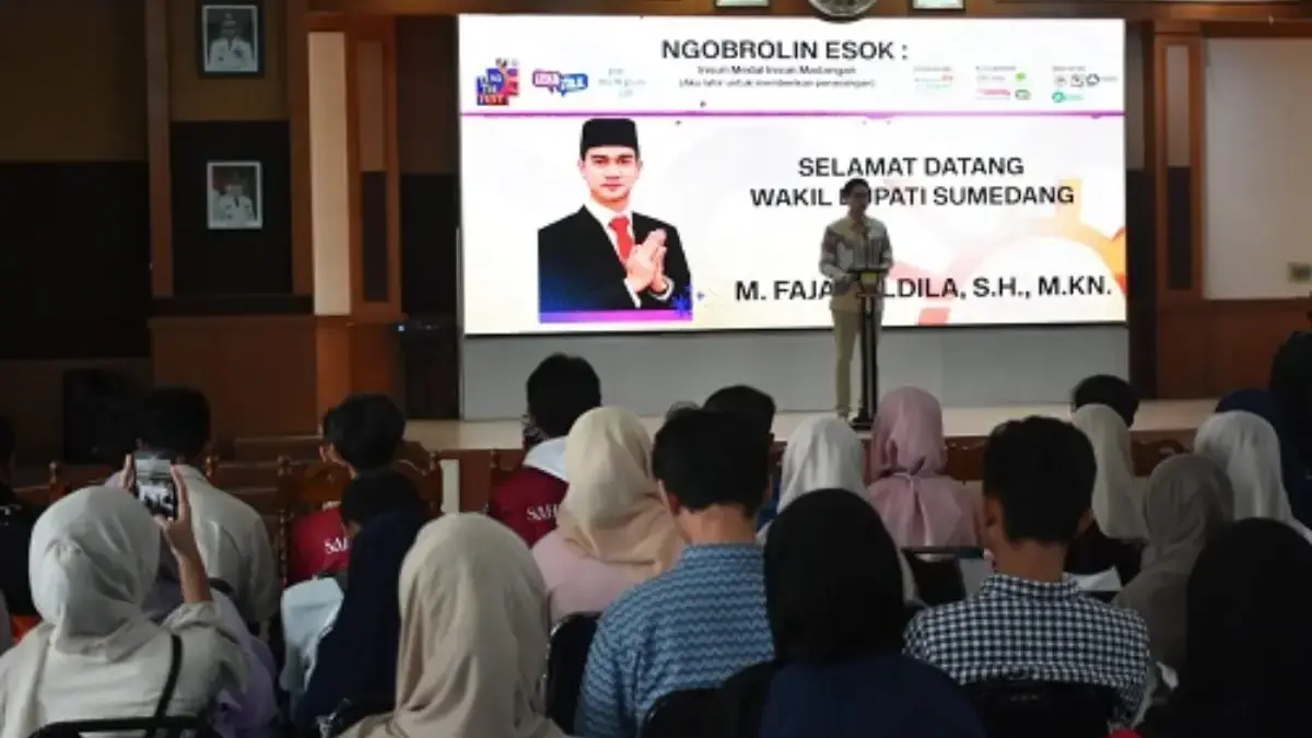 100 Pelajar Ngobrolin Esok