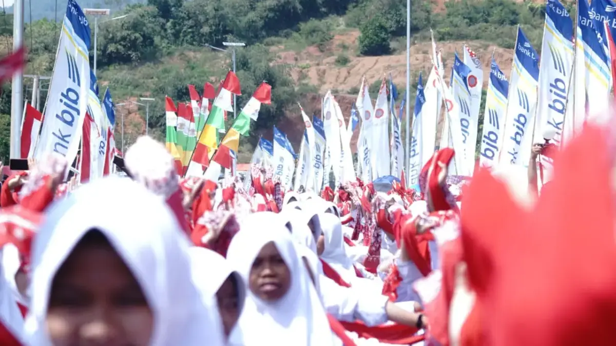 1.000 Penari Umbul Meriahkan Peresmian Jalan Lingkar Utara Jatigede