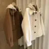 Perempuan Wajib Tahu! Tips Jitu Memilih Jaket Elegan Saat Pergi