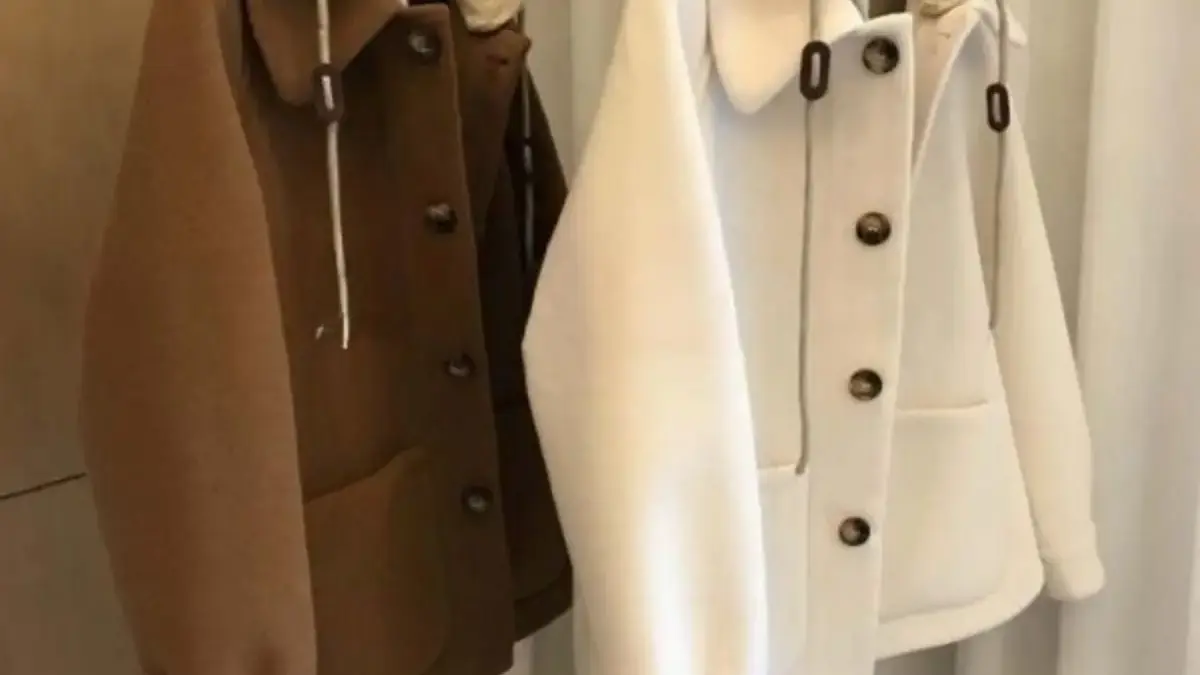 Perempuan Wajib Tahu! Tips Jitu Memilih Jaket Elegan Saat Pergi