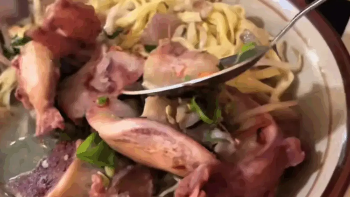 Nikmat Hangat Mie Kocok Jatinangor, Bikin Kangen Tiap Suapan