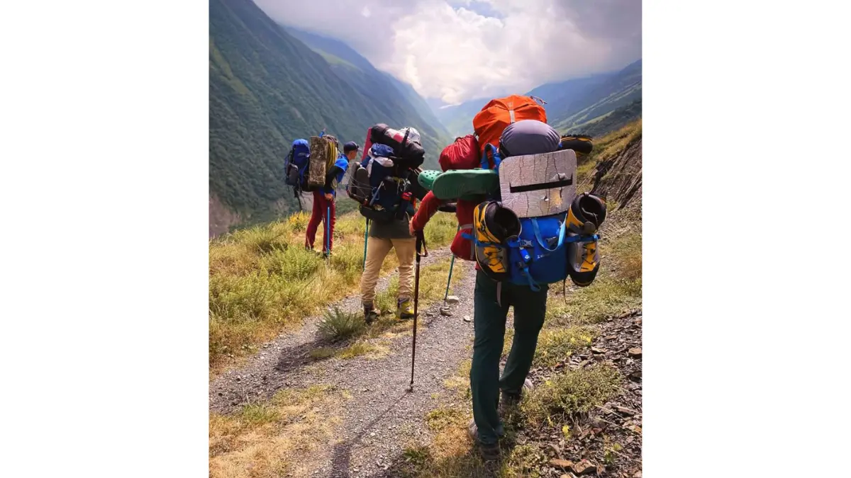 Tektok Gunung Jadi Tren, Simak Tips Aman dan Nyaman