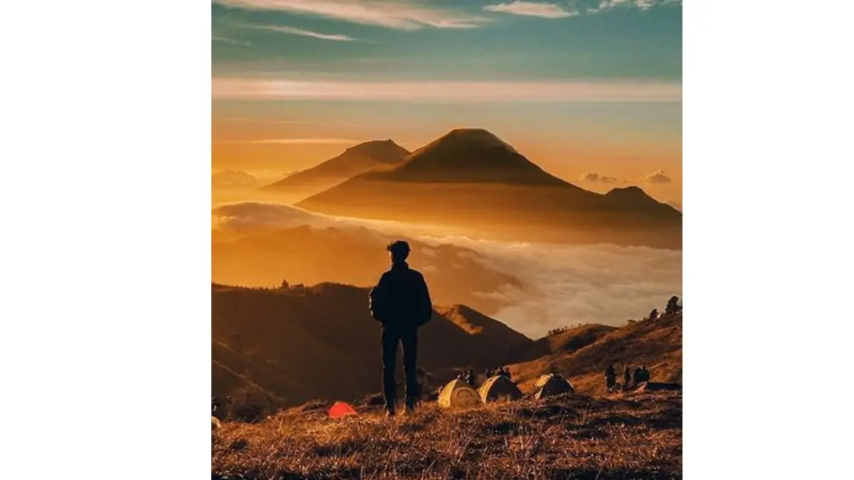 Dari Subuh ke Puncak: Pengalaman Tektok Gunung yang Tak Terlupakan