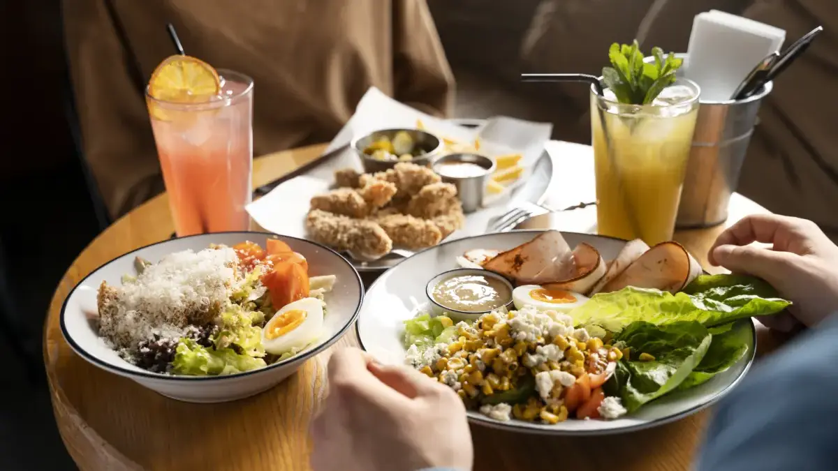 Quick Bites, Big Smiles: Inspirasi Makan Siang Seru