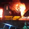 Kebakaran Hanguskan Empat Rumah di Cipacing Jatinangor, Diduga Akibat Korsleting Listrik