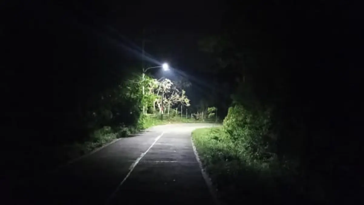 Jalan Mulus, PJU Menyala Jalan Mulus, PJU Menyala