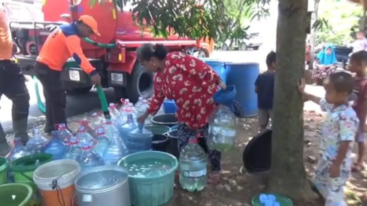 Sumedang Dekat Waduk Jatigede, Namun Desa Pakualam Kekurangan Air Bersih