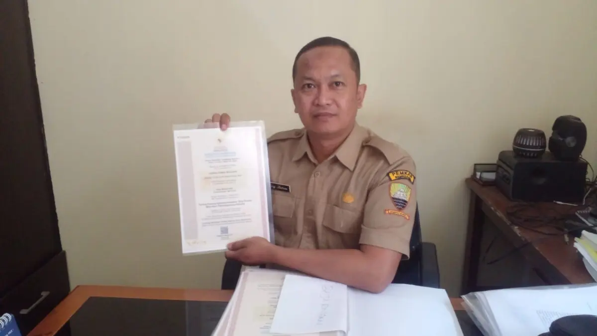 Dinas PUTR Sumedang Galakkan Pelatihan Tukang Pasang Baja Ringan dengan Sertifikasi Kompetensi Dinas PUTR Sumedang Galakkan Pelatihan Tukang Pasang Baja Ringan dengan Sertifikasi Kompetensi