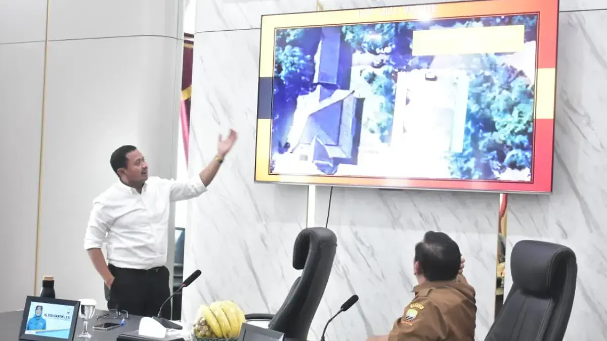 Sumedang Gelar Medal Gapura Ekosistem Budaya Kasumedangan Besok, Hadirkan Maruarar Sirait dan Gubernur KDM Sumedang Gelar Medal Gapura Ekosistem Budaya Kasumedangan Besok, Hadirkan Maruarar Sirait dan Gubernur KDM