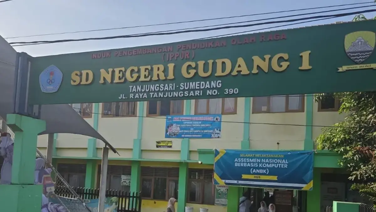 PGRI Tanjungsari Rayakan HUT ke-80 dengan Lomba Olahraga dan Seni, Pererat Kebersamaan Guru dan Siswa PGRI Tanjungsari Rayakan HUT ke-80 dengan Lomba Olahraga dan Seni, Pererat Kebersamaan Guru dan Siswa