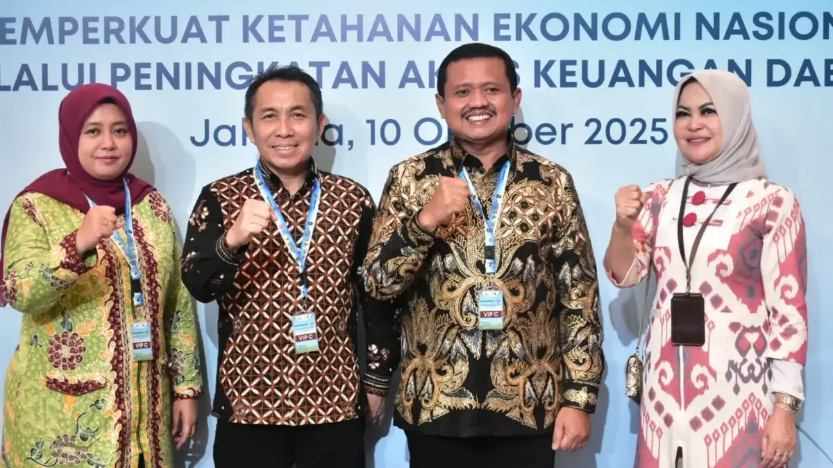 TPAKD Sumedang Raih Penghargaan Nasional dari Presiden Prabowo, Bukti Inovasi dan Keberpihakan pada Rakyat TPAKD Sumedang Raih Penghargaan Nasional dari Presiden Prabowo, Bukti Inovasi dan Keberpihakan pada Rakyat