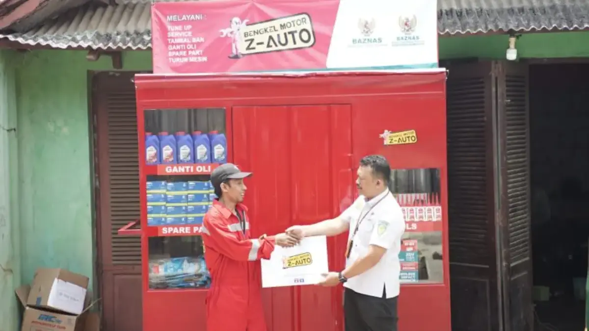 BAZNAS Salurkan Zakat Produktif untuk Tiga Bengkel di Sumedang Lewat Program Z-Auto