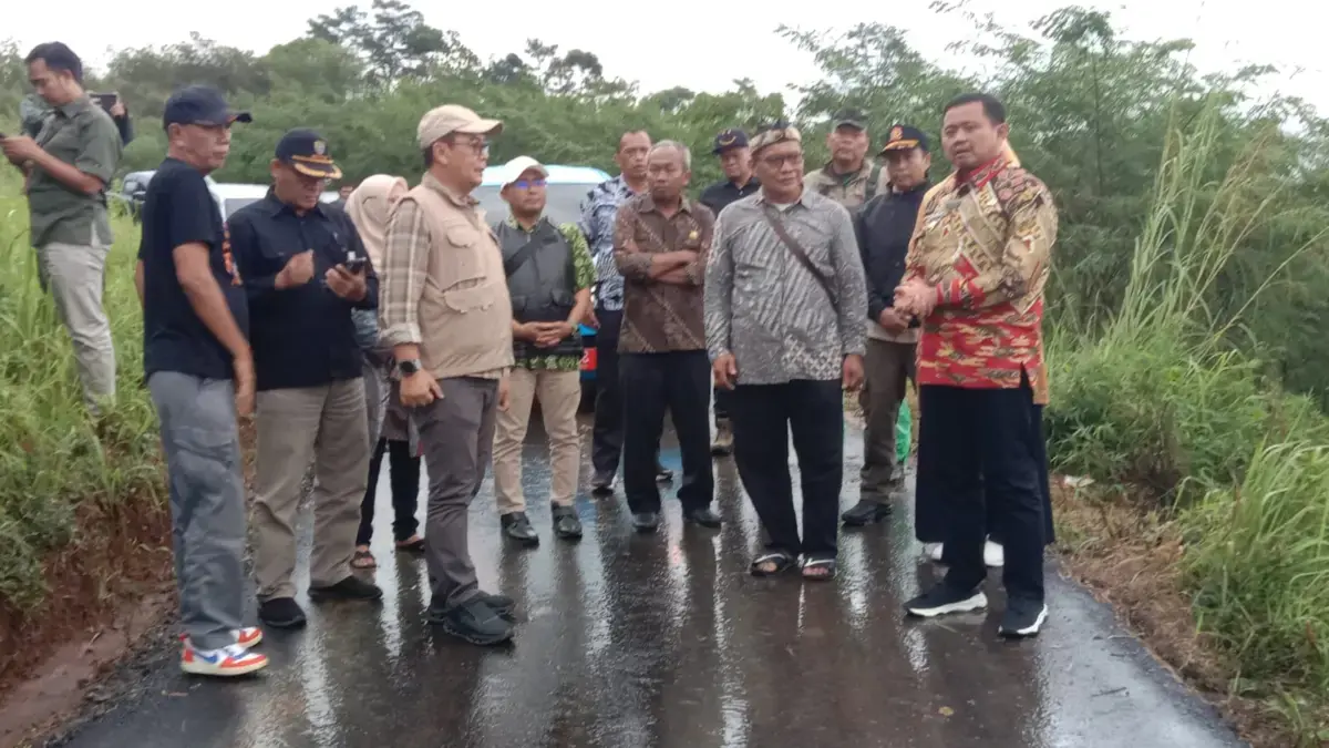 Jalan Menuju Geoteater Rancakalong Akan Diperlebar