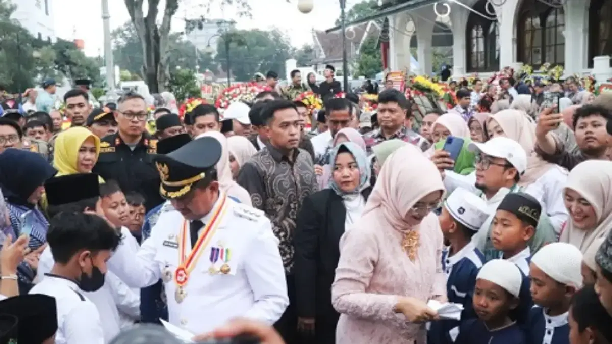 Kick Off Hari Santri 2025 di Sumedang, Bupati Dony Ajak Nyalakan Kembali Semangat Juang Santri