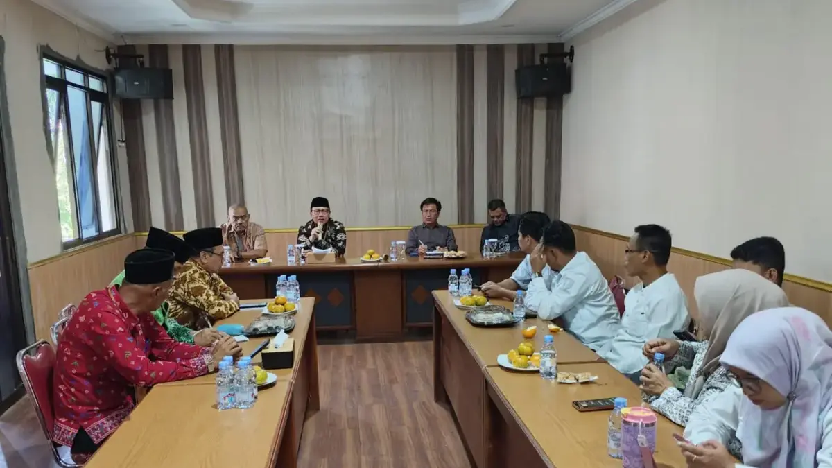 DPRD dan Kemenag Sumedang Bahas Nasib 853 Guru Honorer Madrasah: “Jangan Ada Diskriminasi”