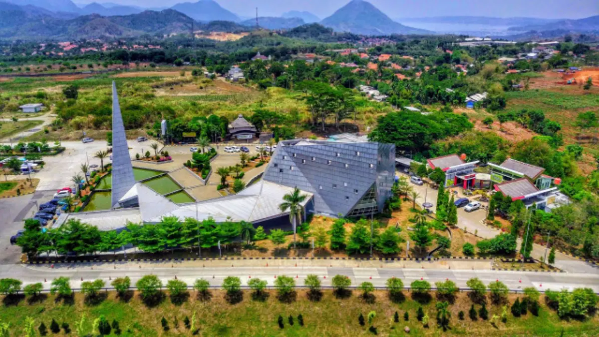 Rekomendasi 5 Titik Istirahat di Tol Cisumdawu (Rest Area KM & Area Fungsional)