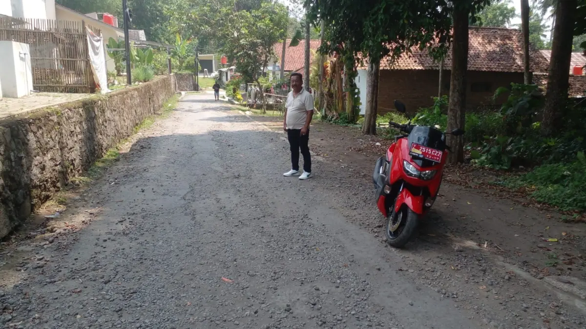 Warga Galudra Harap Perbaikan Jalan Cimalaka-Sumedang Utara Terealisasi 2026