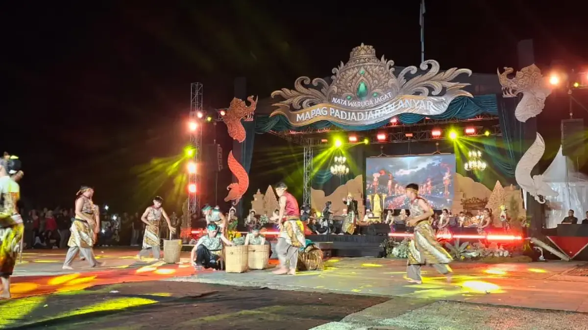 Gubernur KDM Kagum, Teatrikal Mapag Pajajaran Anyar Diundang Tampil di Hari Jadi Jawa Barat Gubernur KDM Kagum, Teatrikal Mapag Pajajaran Anyar Diundang Tampil di Hari Jadi Jawa Barat