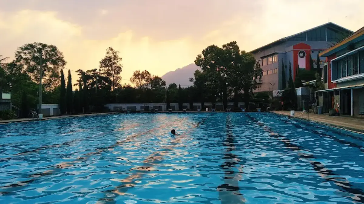 5 Destinasi Kolam Renang Paling Terkenal di Sumedang, Seru untuk Liburan Keluarga!