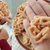 Bukan Cacing Biasa, Simak Kuliner Unik Unthuk Cacing Ini