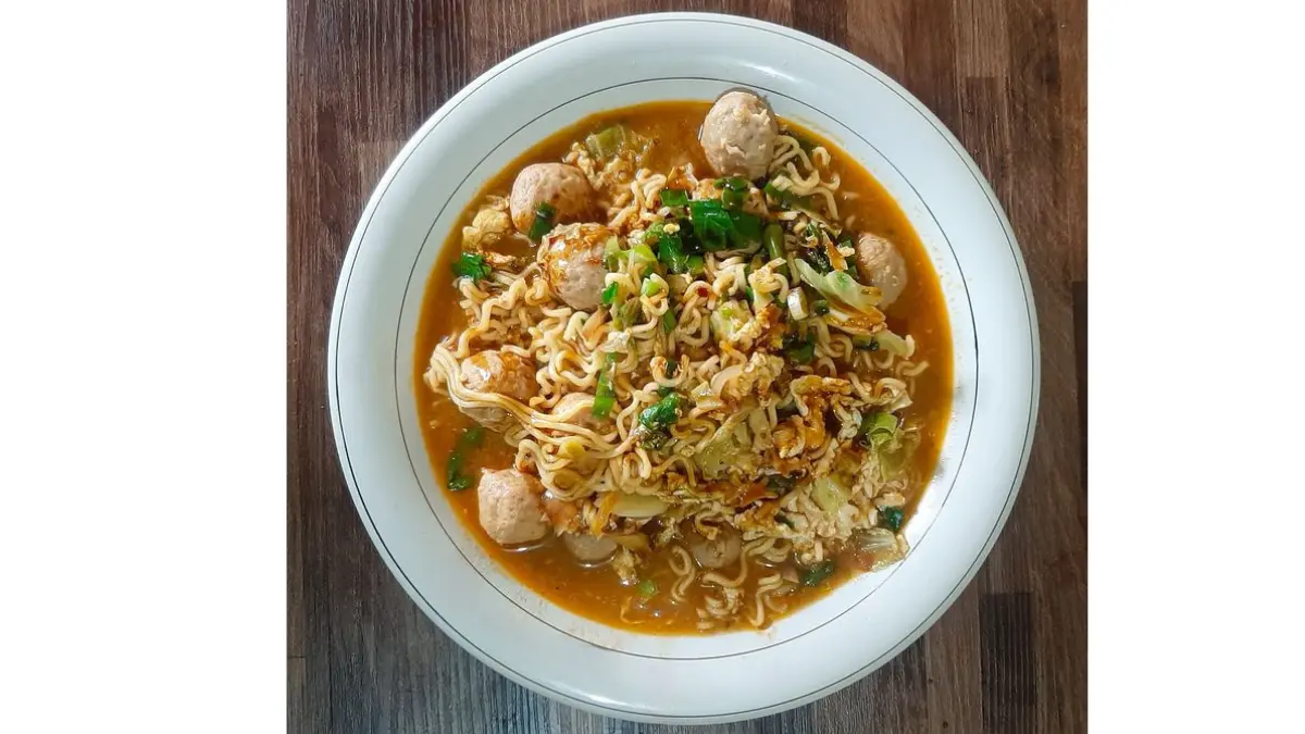 Resep Mie Nyemek Bumbu Medok Komplit: Dijamin Enak Total dalam 15 Menit!
