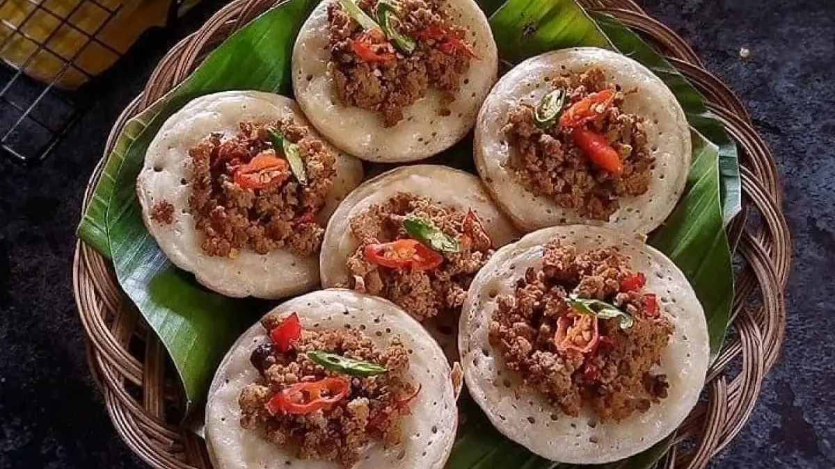 Kalau Kamu Mau Liburan Nataru 2025 di Sumedang, Kamu Wajib Cobain Jajanan Kaki Lima Ini!