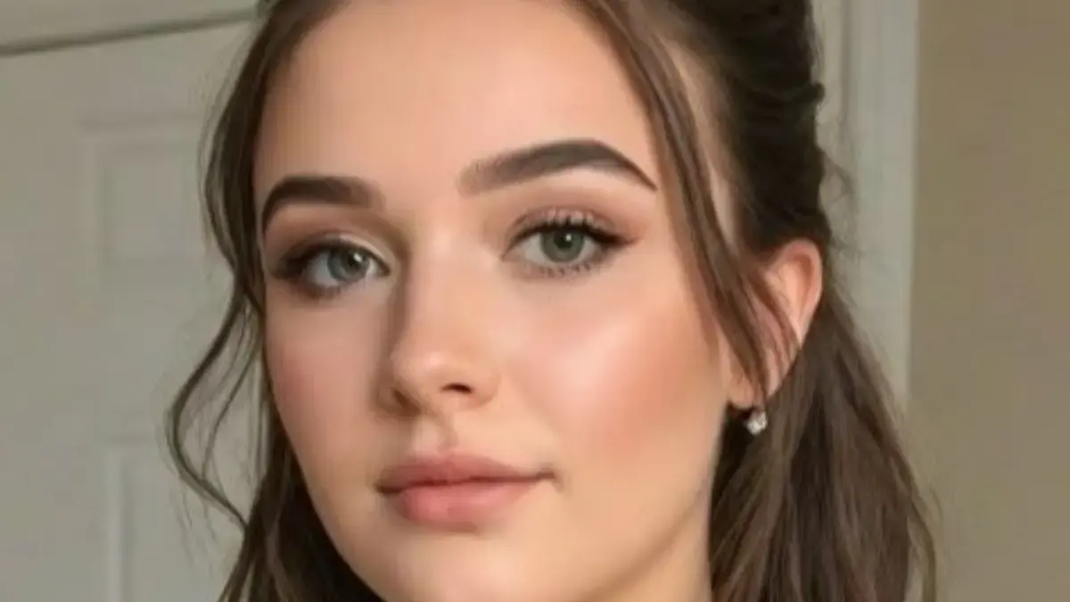 Tren Warna Lip Matte 2025: Nude Brown Tetap Jadi Primadona!