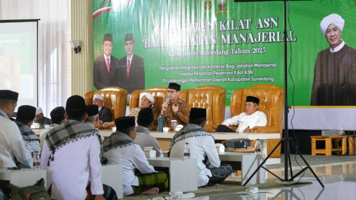 Puluhan Pejabat Sumedang Nyantren di Asy Syifaa