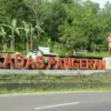 Jalan Cadas Pangeran: Sebuah Pengorbanan untuk Sejarah