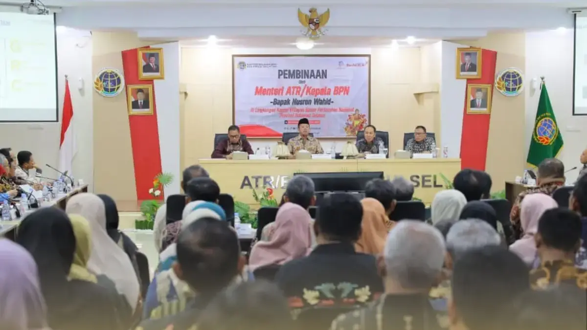 Beri Pengarahan di Kanwil BPN Provinsi Sulsel, Menteri Nusron: Tegas Jalankan Prinsip dan Luwes dalam Melayani Beri Pengarahan di Kanwil BPN Provinsi Sulsel, Menteri Nusron: Tegas Jalankan Prinsip dan Luwes dalam Melayani
