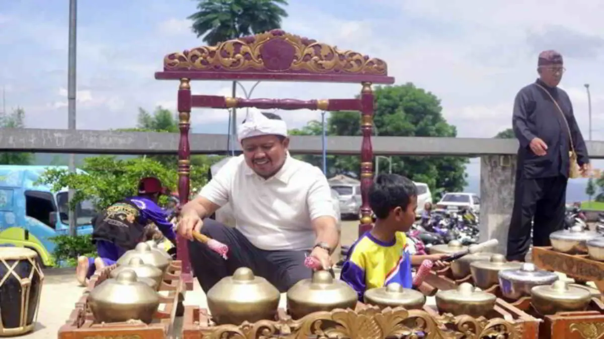 Geoteater Rancakalong, Panggung Hidup yang Menjaga Napas Seni Budaya Kasumedang Geoteater Rancakalong, Panggung Hidup yang Menjaga Napas Seni Budaya Kasumedang