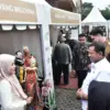Bupati dan Wabup Sumedang Borong Dagangan UMKM di Jabar Ethno Festival