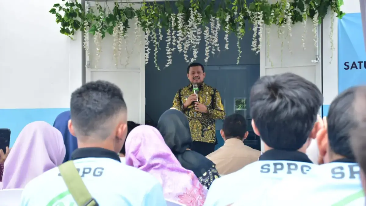 Bupati Dony Tekankan SPPG Harus Sungguh-Sungguh Sajikan Menu Makan Bergizi (MBG) Bupati Dony Tekankan SPPG Harus Sungguh-Sungguh Sajikan Menu Makan Bergizi (MBG)