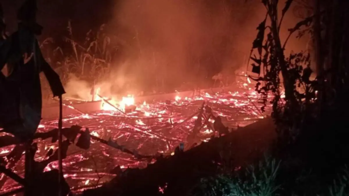 Kebakaran Kandang Ayam di Sumedang, 9 Ribu Broiler Hangus Terpanggang Kebakaran Kandang Ayam di Sumedang, 9 Ribu Broiler Hangus Terpanggang